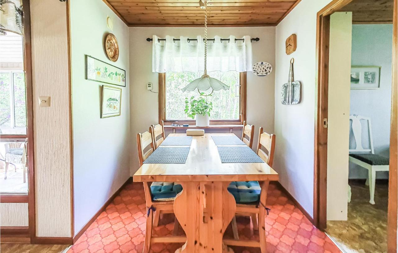 Amazing Home In Lmhult With Kitchen Älmhult Extérieur photo